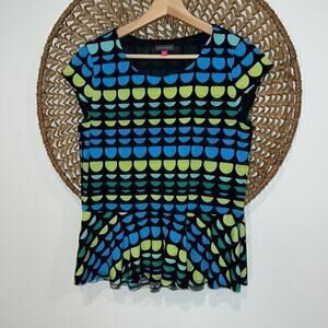 Vince Camuto geometric print short sleeve blouse size medium